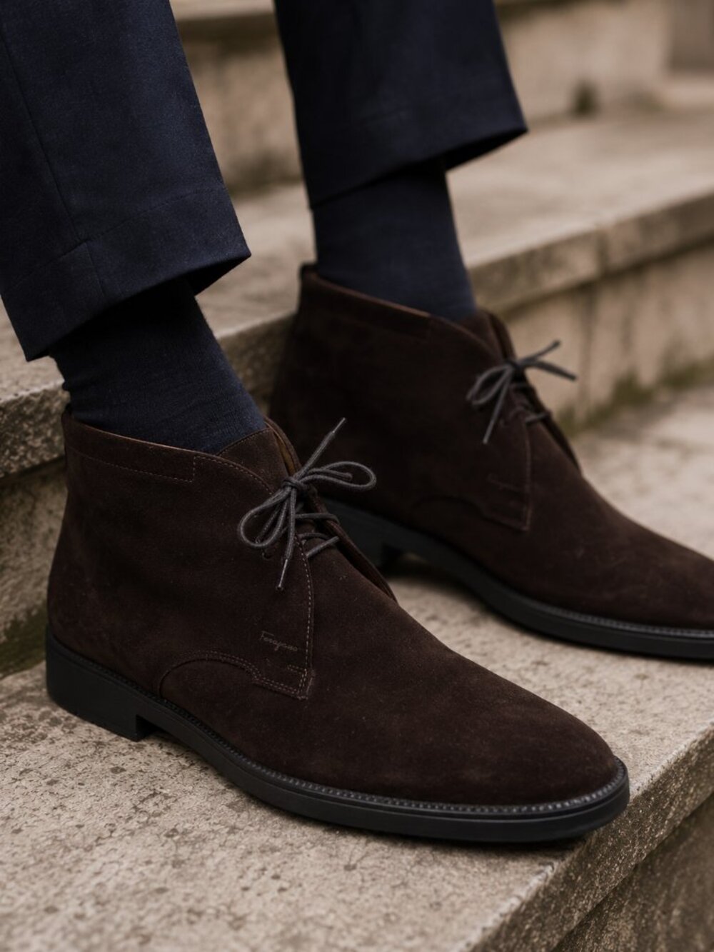 GUC Men's Salvatore Ferragamo Brown Suede Lace Up Chukka Boots Size 10.5 2E